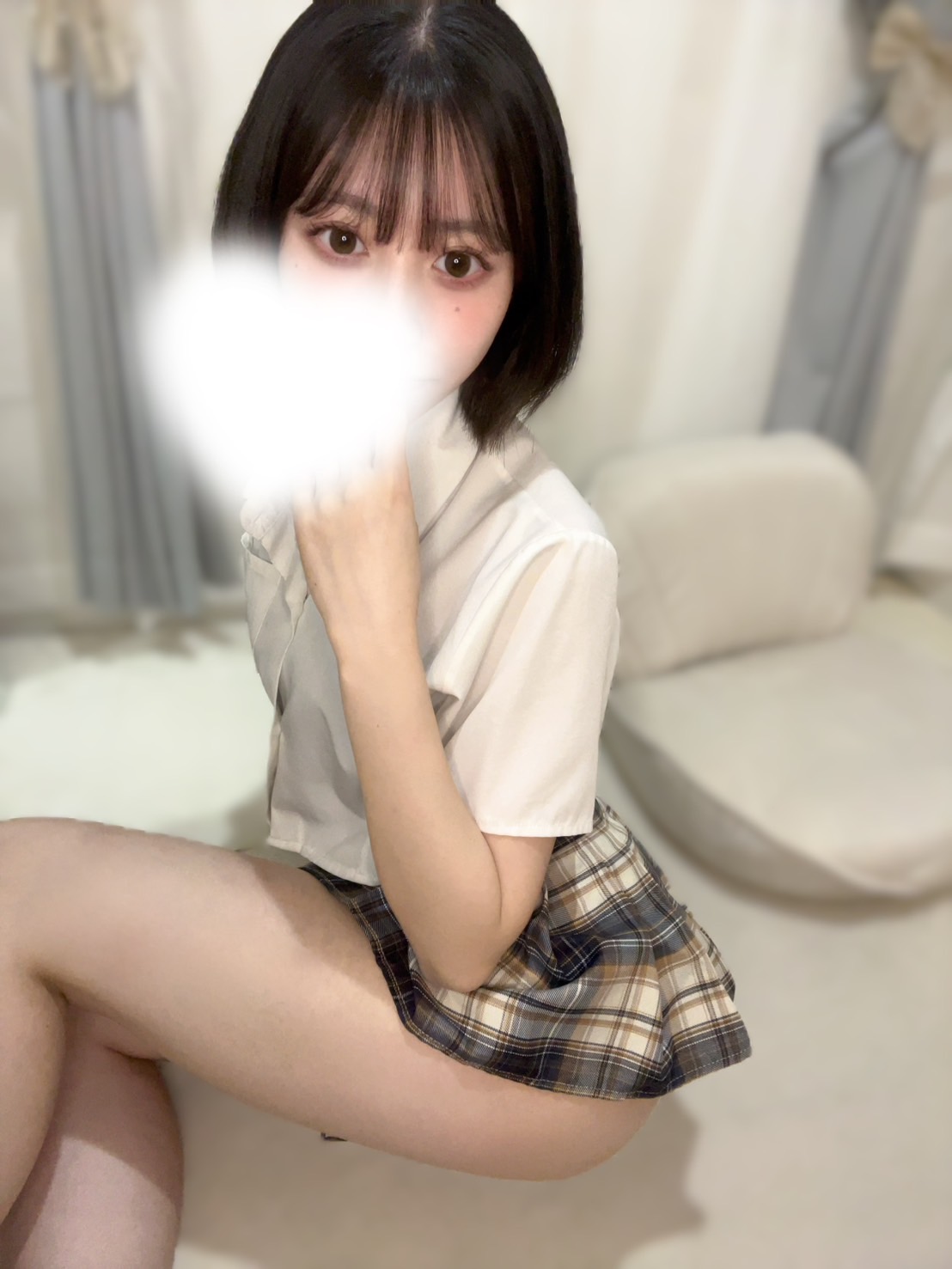 滝沢なつは